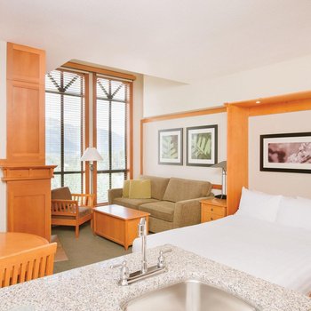 Pan Pacific Whistler Mountainside