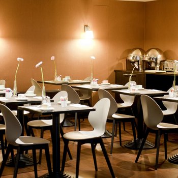 New Hotel Charlemagne