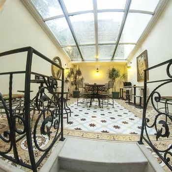 Villa Pera Suite Hotel