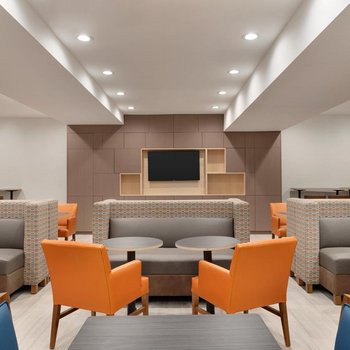 Holiday Inn Express Jamaica - JFK Airtrain - NYC