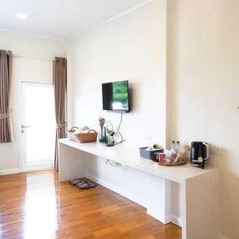 布庫姆林空酒店