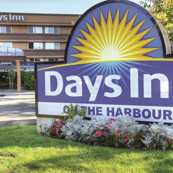 Days Inn by Wyndham Victoria on the Harbour