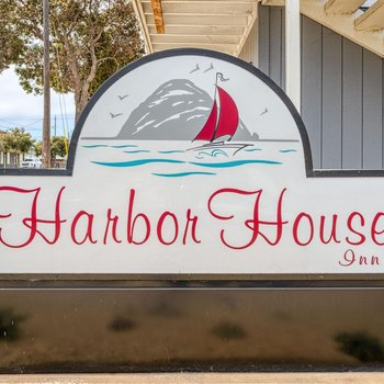 莫羅貝海港屋酒店