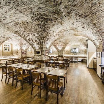 查理大橋阿奇博爾德酒店