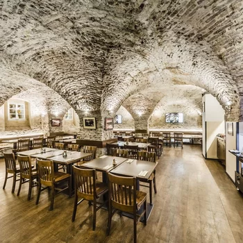 查理大橋阿奇博爾德酒店