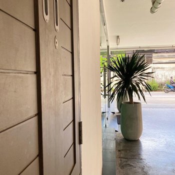 帕納帕特普萊斯酒店