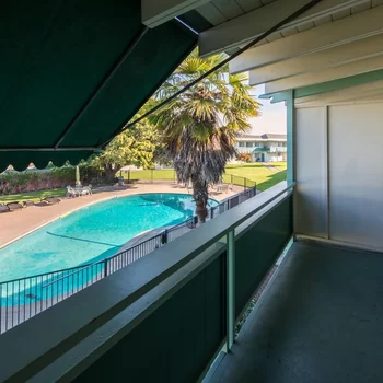 珊瑚公寓套房酒店