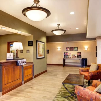 Hampton Inn & Suites Addison