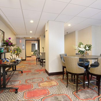 丹佛市中心智選假日酒店