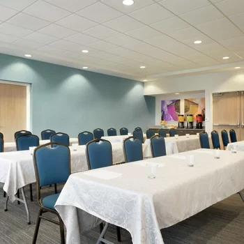 Home2 Suites by Hilton Milton Ontario