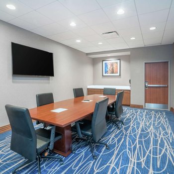 Hampton Inn & Suites Newburgh - Stewart Airport