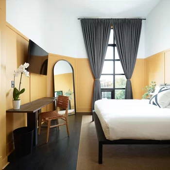 The Chicago Hotel Collection Wrigleyville