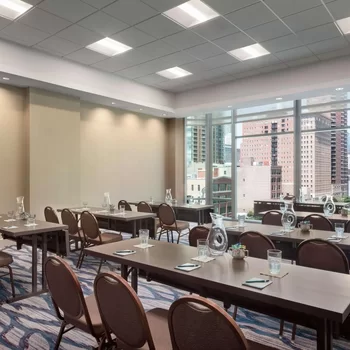 芝加哥市中心南環路希爾頓花園酒店