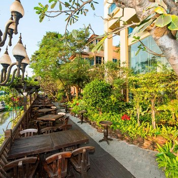 Krungsri River Hotel