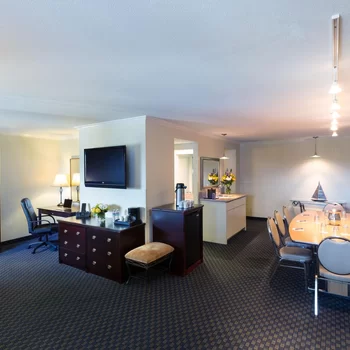 舊金山灣碼頭旅館