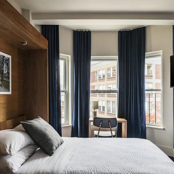 波士頓平民發現酒店