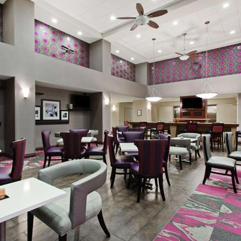 Hampton Inn & Suites Oakland Airport-Alameda