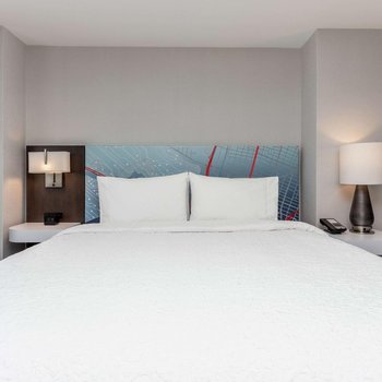 奧克蘭市中心歡朋酒店