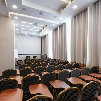 斯拉維亞卡酒店