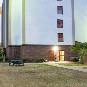 Hampton Inn & Suites Jackson Downtown-Coliseum