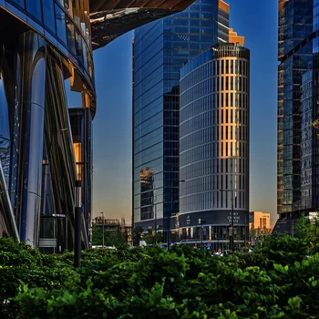 Holiday Inn Express Warsaw - the Hub