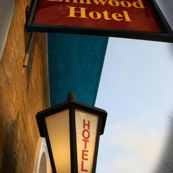 埃爾姆伍德酒店