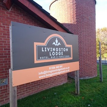 Livingston Lodge Hotel