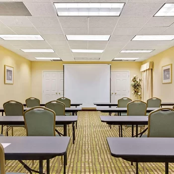 Baymont by Wyndham Pearl