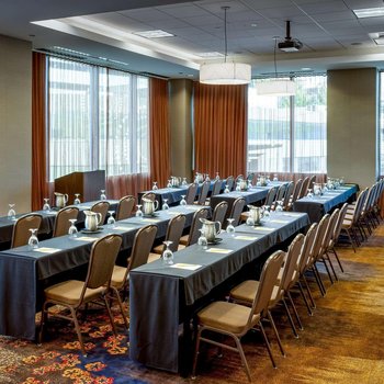 西雅圖市中心希爾頓花園酒店