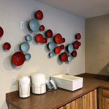 德雷珀華美達酒店