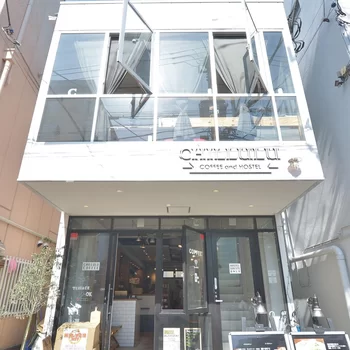 奇魯魯咖啡廳&青年旅館