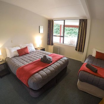 阿斯帕林山假日公園