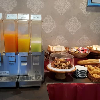 奈陽海灘度假村