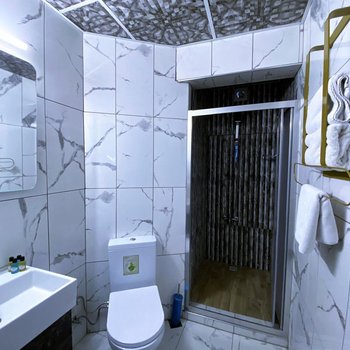 Orange Airport Hotel