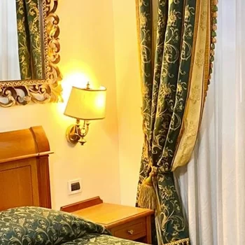 Hotel Champagne Palace