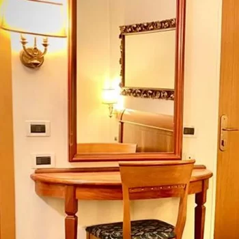 Hotel Champagne Palace