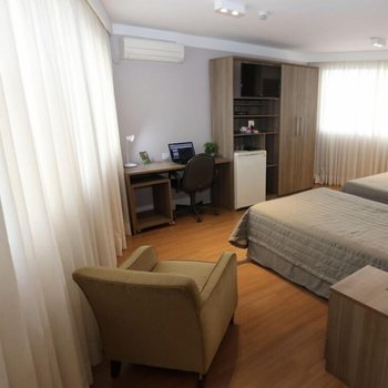 保利斯塔奇安諾酒店