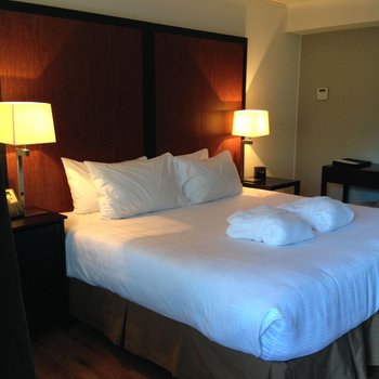 森特羅汽車旅館