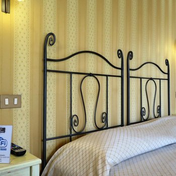 阿索非亞多酒店