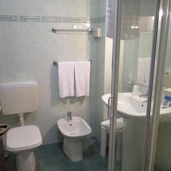 阿索非亞多酒店