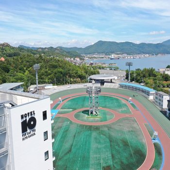 SETOUCHI KEIRIN HOTEL 10 by Onko Chishin