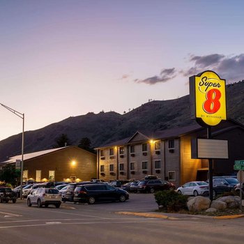 Super 8 by Wyndham Gardiner/Yellowstone Park Area