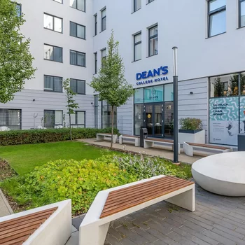 Dean's Home Budapest