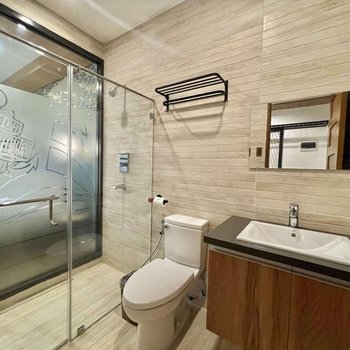 Lighthouse Point Hotel