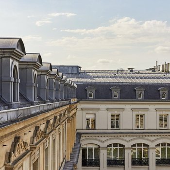 Crowne Plaza Paris République, an IHG Hotel