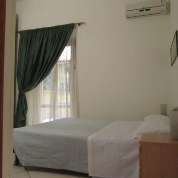 奧克塔維安奧古斯特酒店