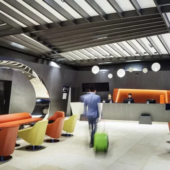 首爾江南大使宜必思尚品酒店