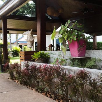 Phuket Airport Hotel