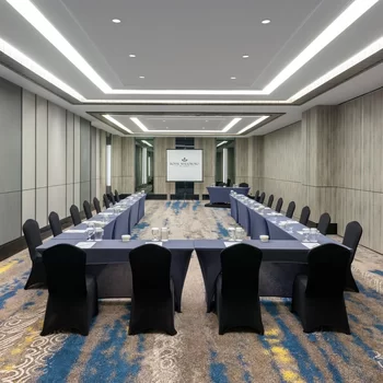 阿斯頓皇家馬里奧博羅酒店