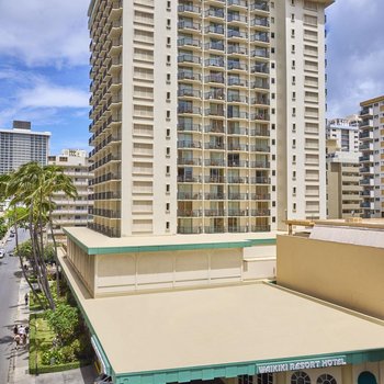 Waikiki Resort Hotel